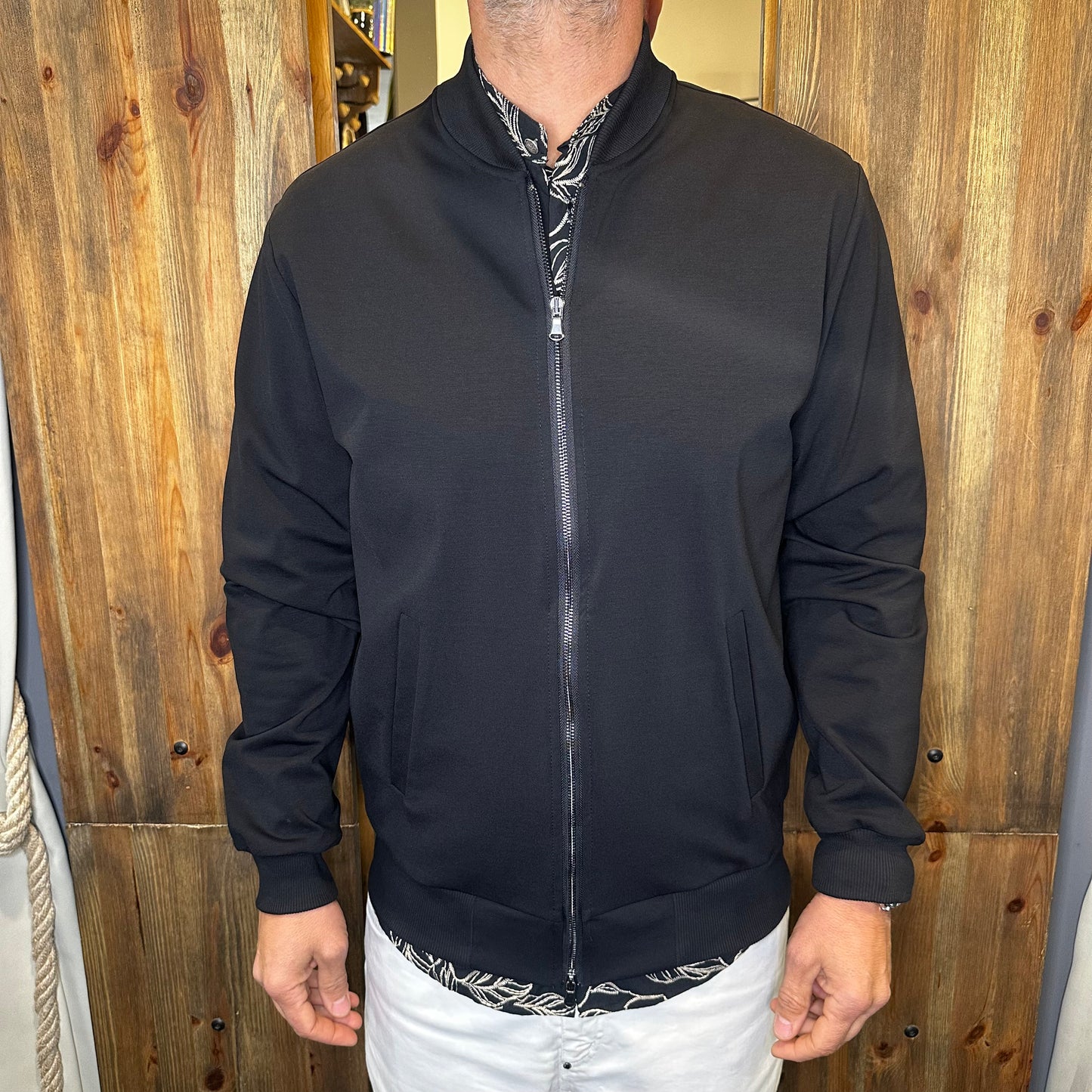 Bomber zip En avance