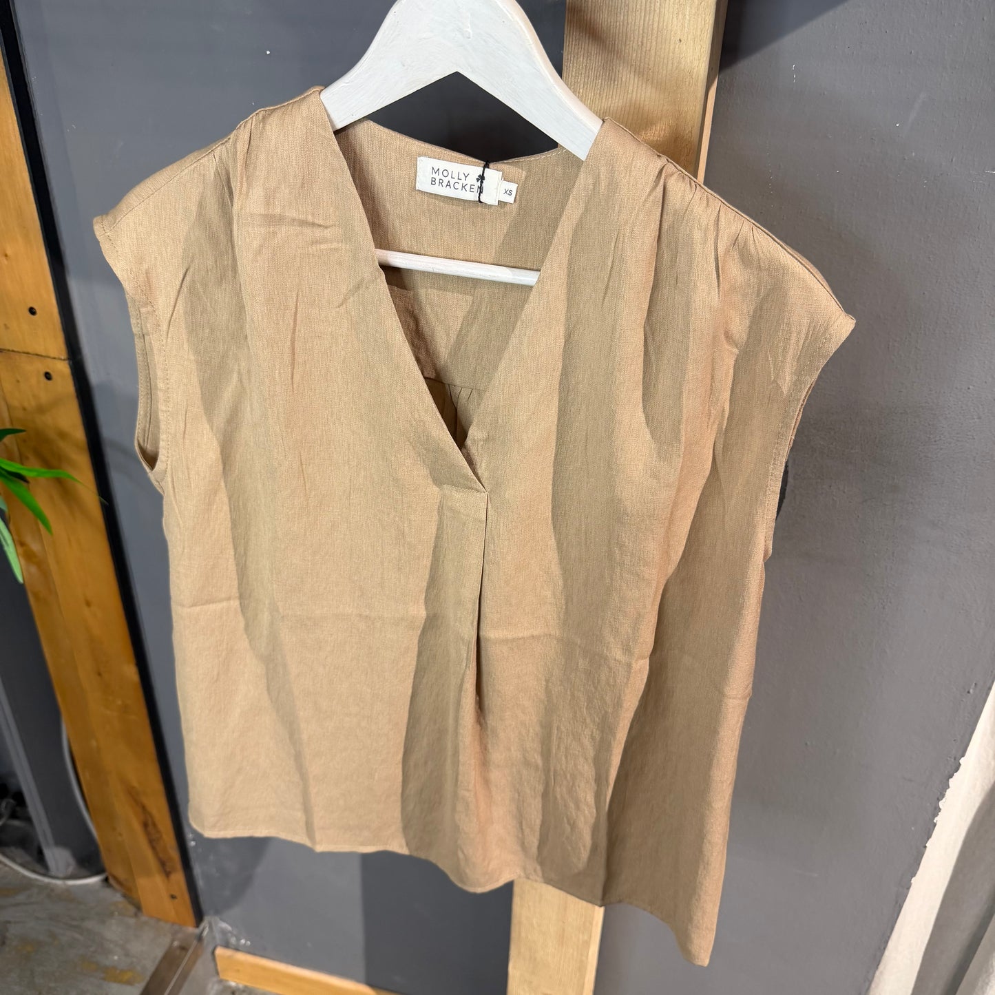 Top molly bracken luxury