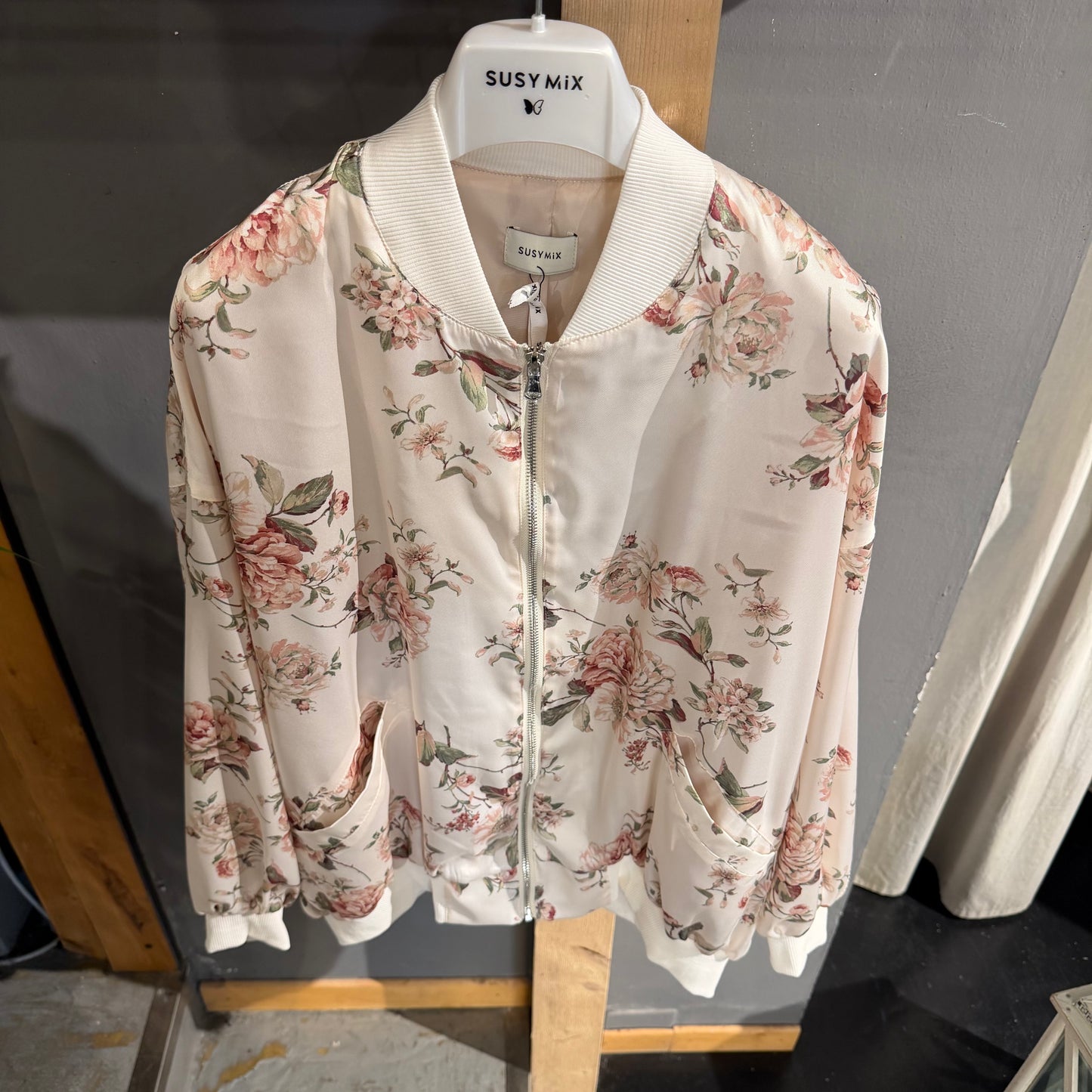 Bomber Susy mix Panama