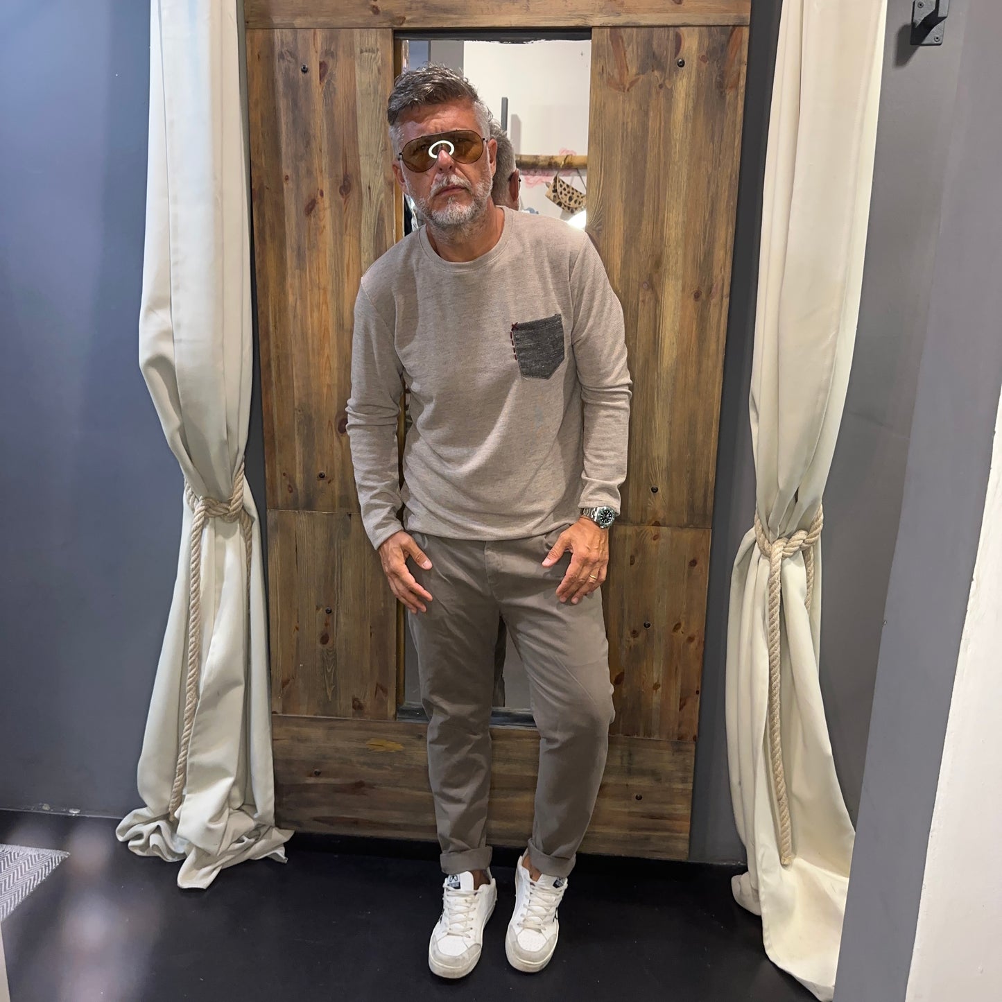 Chinos malaga tortora