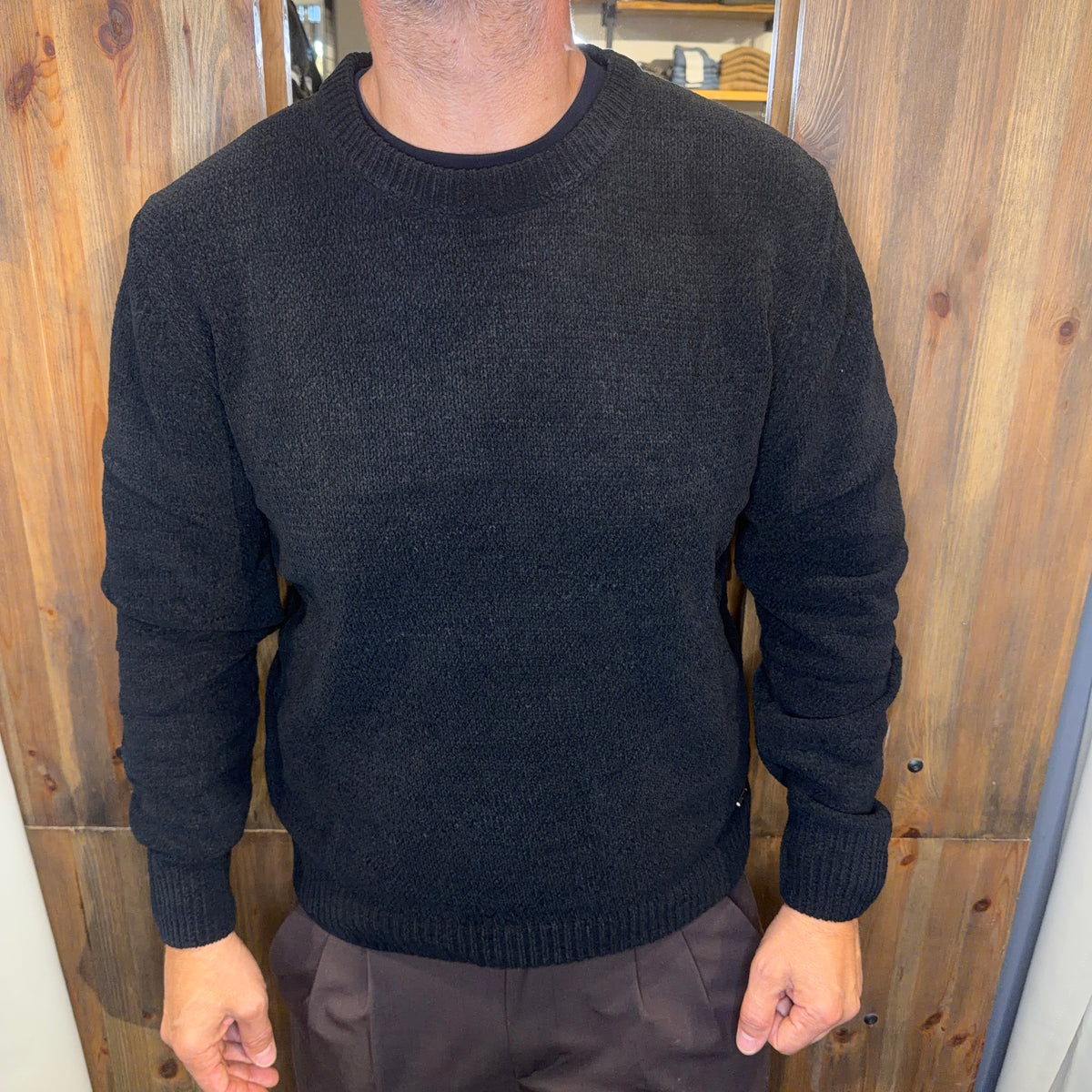 Maglia Gianni lupo ciniglia nera