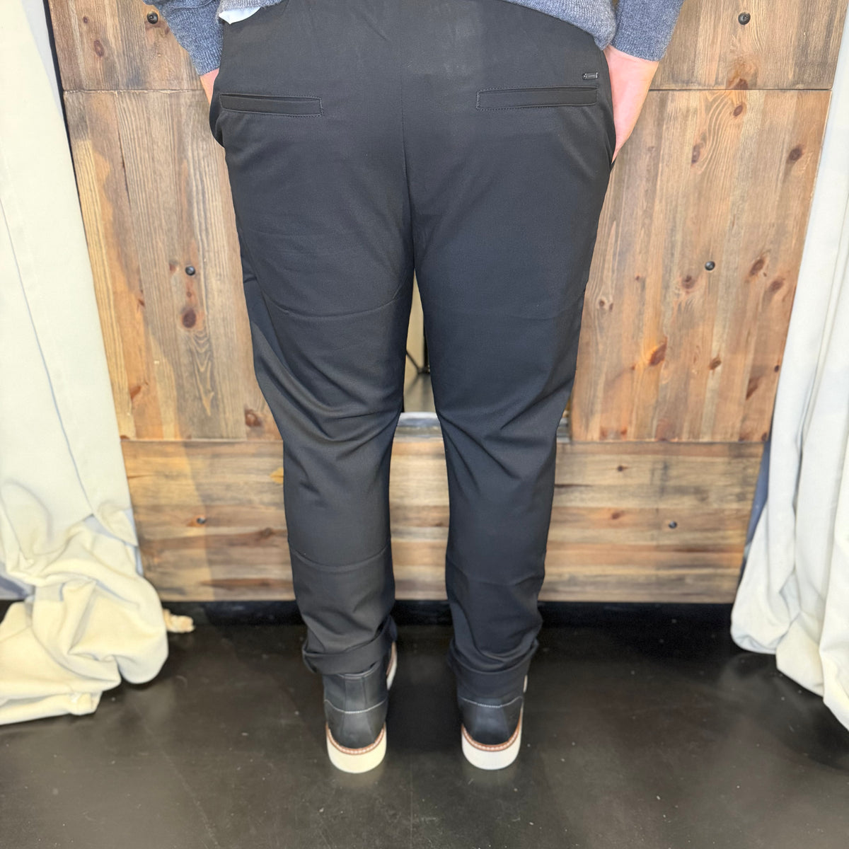Pantalaccio Gianni lupo nero