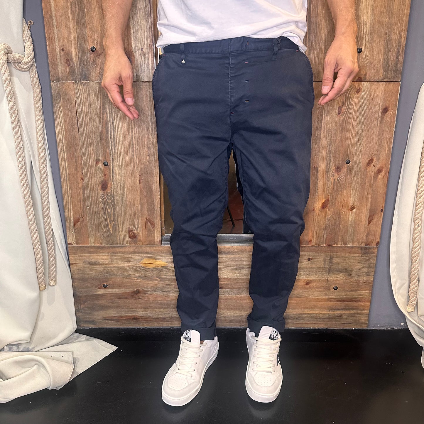 Pantalone Berna chinos blu