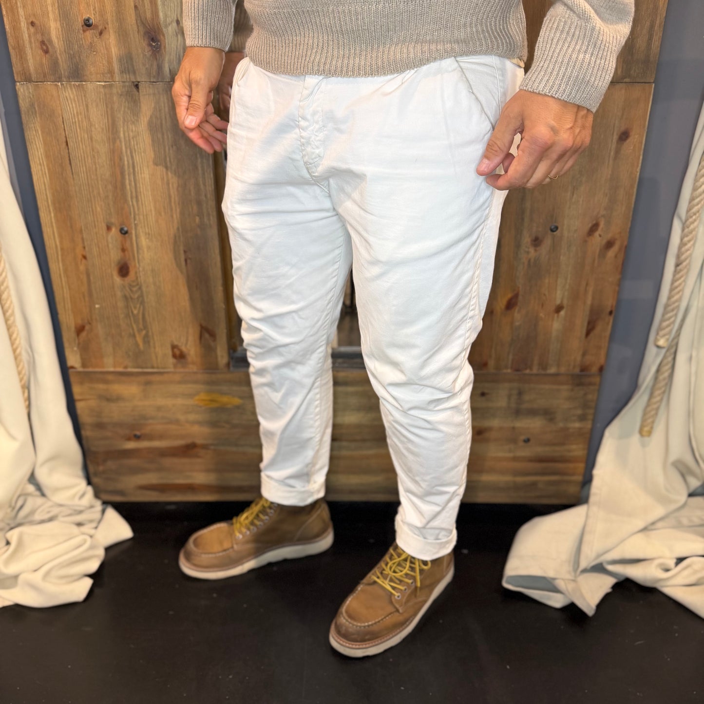 Pantalone Chinos Uomo in Cotone Stretch con Elastico in Vita – Bianco Panna
