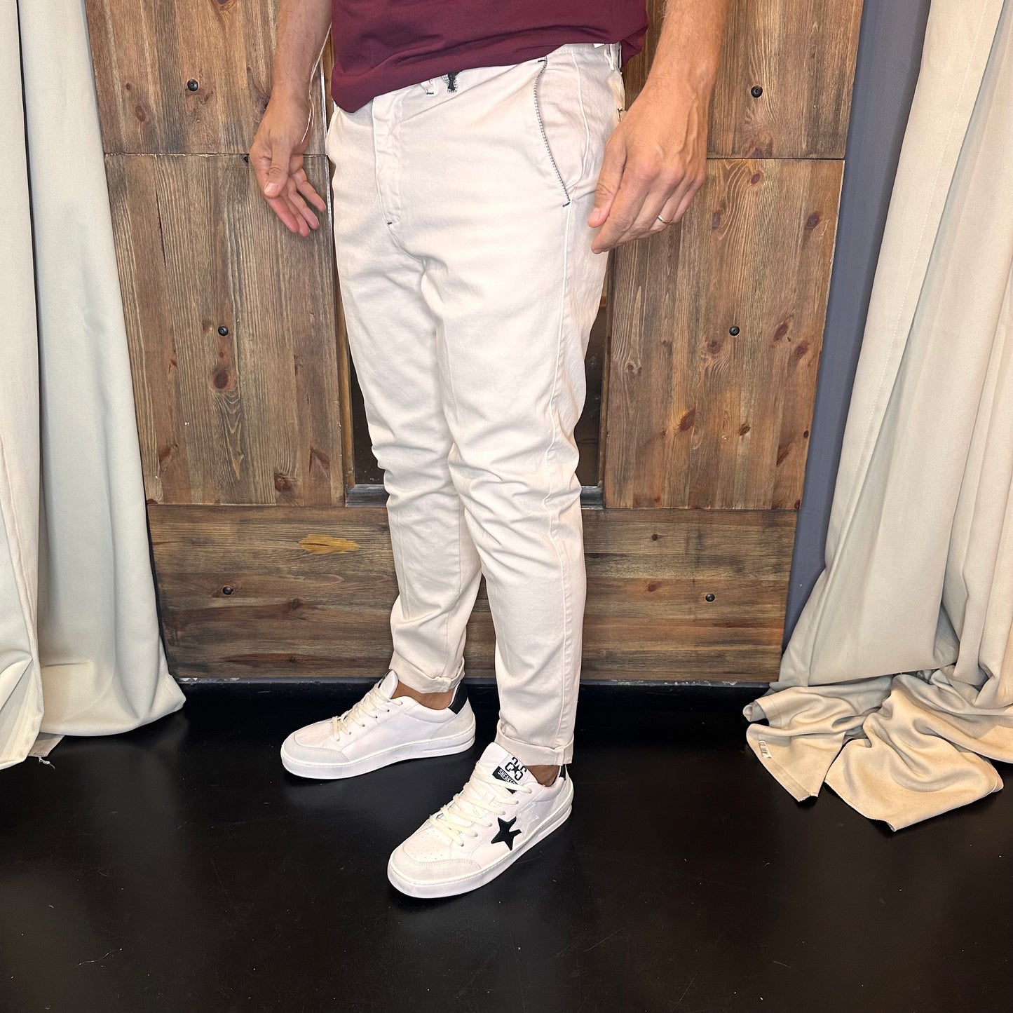 Pantalone chinos block eleven panna