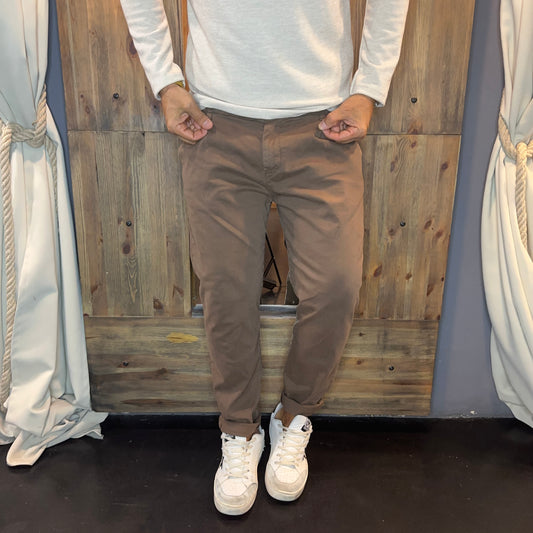 Chinos Toledo tabacco