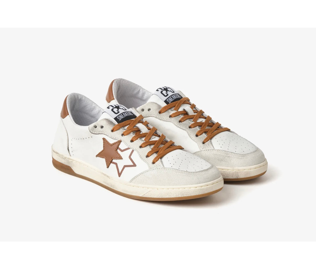 SNEAKER WEEK STAR IN PELLE BIANCA CON DETTAGLI IN CROSTA MARRONE ED EFFETTO
"USED"