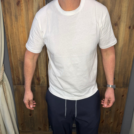 T-shirt over alta tensione white