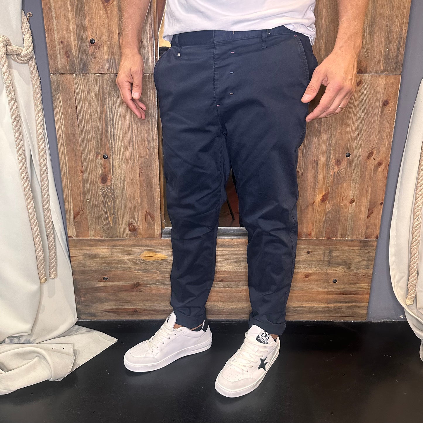 Pantalone Berna chinos blu