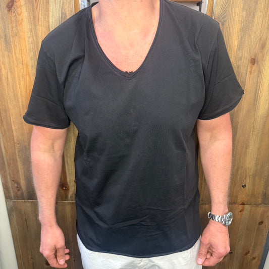 T-shirt en avance collo a V nera